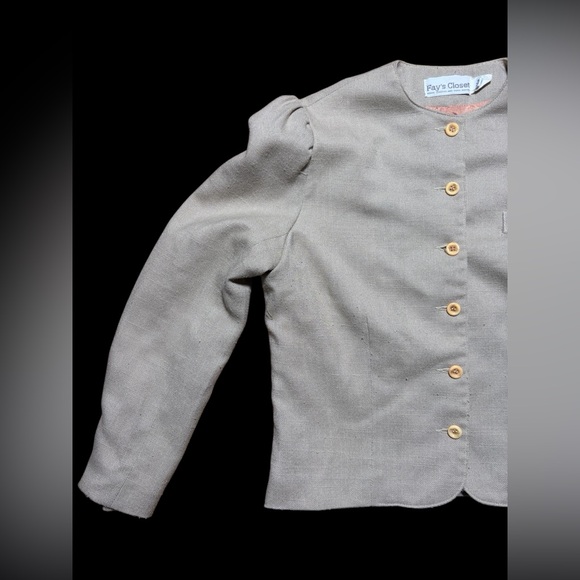 Light Tan Button-Front Jacket - Picture 4 of 15